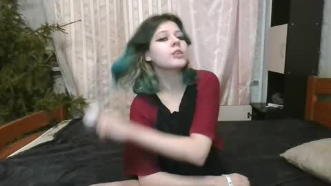 Crystal and Marcl online show from 01/16/25, 03:56