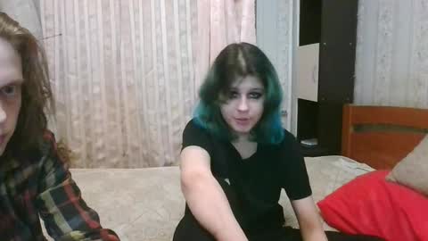 Crystal and Marcl online show from 01/17/25, 01:25