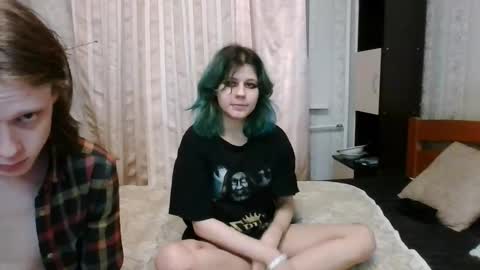 Crystal and Marcl online show from 01/19/25, 01:43