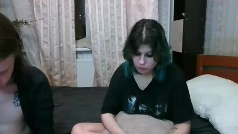 Crystal and Marcl online show from 01/22/25, 05:26