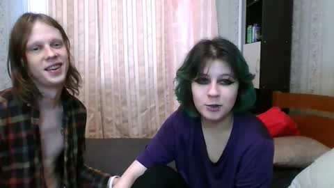 Crystal and Marcl online show from 02/04/25, 10:10