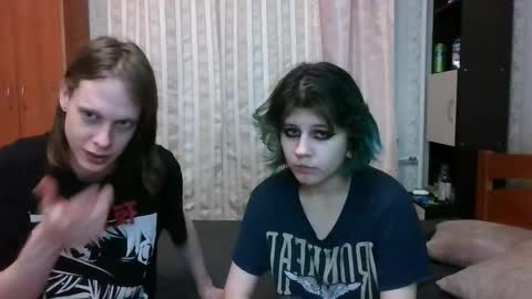 Crystal and Marcl online show from 02/06/25, 12:00