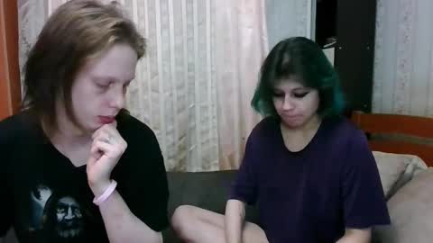 Crystal and Marcl online show from 03/01/25, 09:40