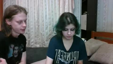 Crystal and Marcl online show from 03/05/25, 08:21