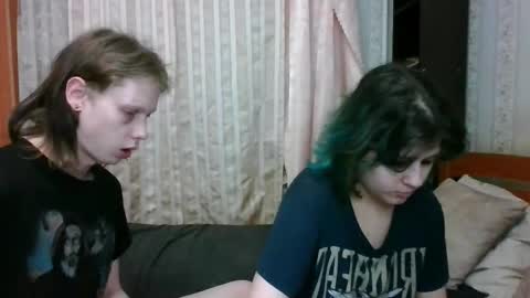 Crystal and Marcl online show from 03/06/25, 10:15