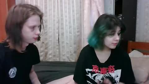 Crystal and Marcl online show from 03/08/25, 01:03