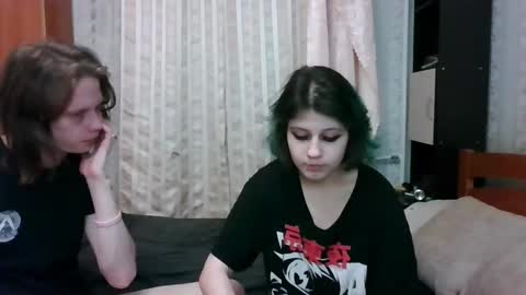 Crystal and Marcl online show from 03/08/25, 06:37