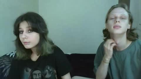 Crystal and Marcl online show from 09/13/25, 07:02