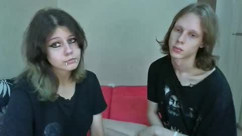 Snapshot of crystal_porn_love chatting on 10/17/25, 10:45 Crystal and Marcl online show from 10/17/25, 10:45