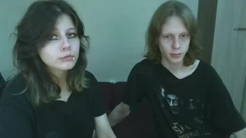 Snapshot of crystal_porn_love chatting on 11/14/25, 10:07 Crystal and Marcl online show from 11/14/25, 10:07