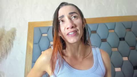 crystal_sm online show from 10/01/25, 03:01