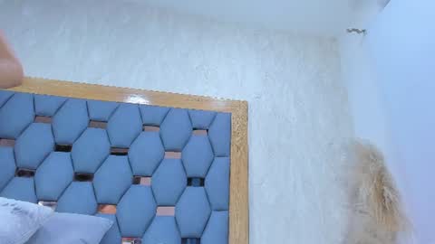 crystal_sm online show from 07/25/26, 03:15