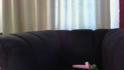 crystal_viv_1 online show from 02/01/25, 08:29