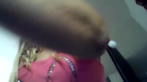 crystalbarbie214 online show from 12/18/25, 09:59