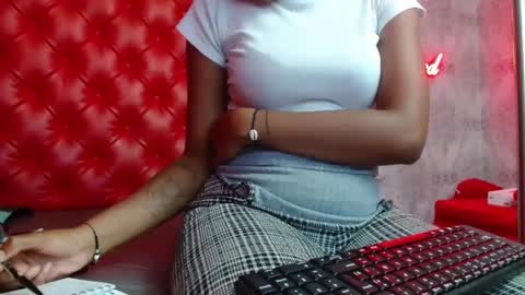 Crystal online show from 01/17/25, 02:29