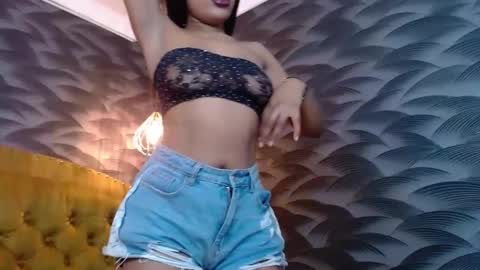 Crystal online show from 09/23/25, 04:10