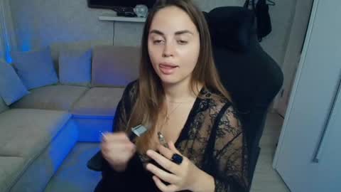 crystalemily online show from 06/08/26, 07:03