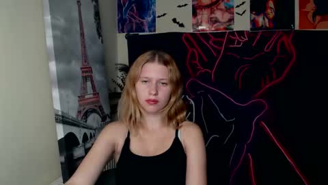 Stella online show from 10/17/25, 05:48