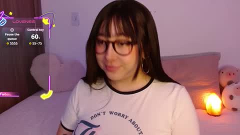 Snapshot of crystalitesq chatting on 09/24/25, 12:47 Olivia online show from 09/24/25, 12:47