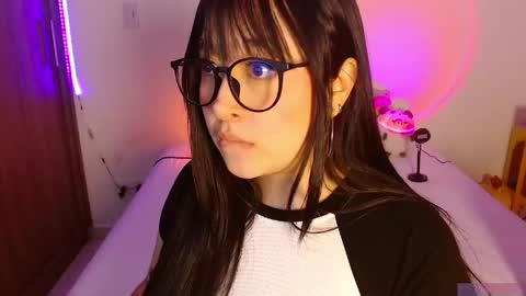 Olivia  online show from 05/02/26, 01:10