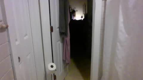 Snapshot of crystalizzzee chatting on 03/02/25, 11:29 Herekittykitty69 online show from 03/02/25, 11:29