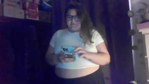 Snapshot of crystalizzzee chatting on 03/12/25, 07:06 Herekittykitty69 online show from 03/12/25, 07:06