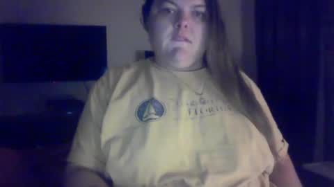 Snapshot of crystalizzzee chatting on 09/15/25, 06:24 Herekittykitty69 online show from 09/15/25, 06:24