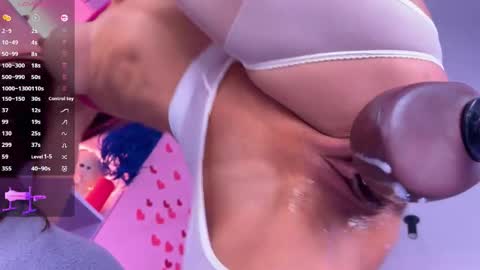 Snapshot of crystallana chatting on 11/02/25, 09:22 Lana online show from 11/02/25, 09:22