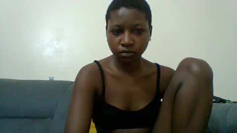 Snapshot of crystallgem chatting on 01/08/26, 04:53 crystallgem online show from 01/08/26, 04:53
