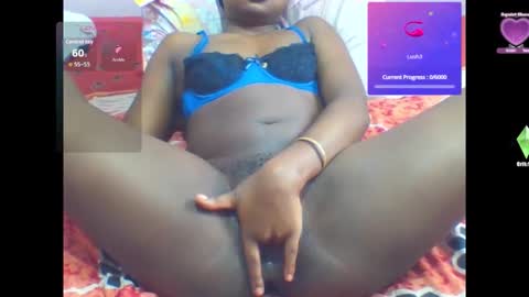 Snapshot of crystallgem chatting on 05/26/26, 09:38 crystallgem online show from 05/26/26, 09:38