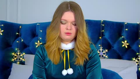 Crystal online show from 12/25/24, 06:09