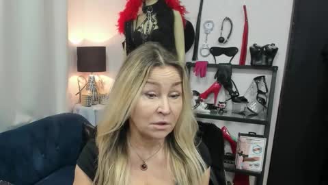 Snapshot of crystalxohotty chatting on 03/24/26, 05:23 CrystalHotty online show from 03/24/26, 05:23