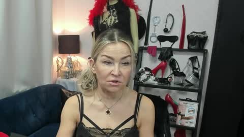 Snapshot of crystalxohotty chatting on 04/09/26, 05:29 CrystalHotty online show from 04/09/26, 05:29