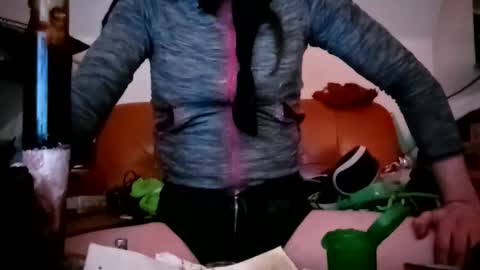 crystelweed online show from 11/23/25, 12:32