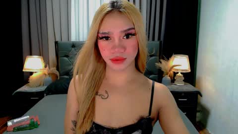 bea takashi  online show from 05/19/26, 09:37