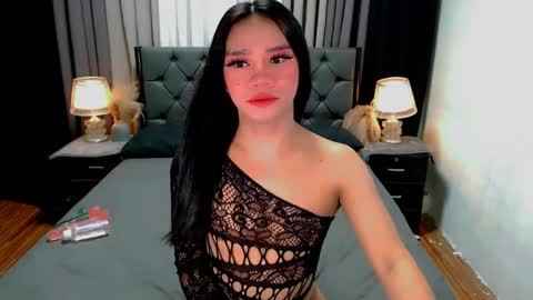 bea takashi  online show from 06/03/26, 09:23