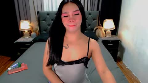 bea takashi  online show from 06/17/26, 09:34