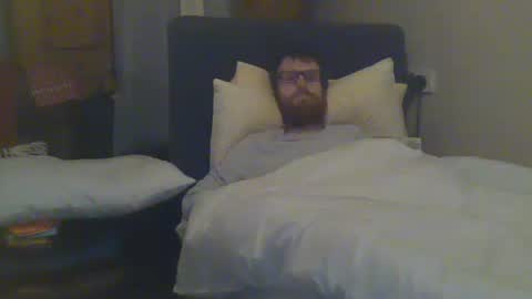 Snapshot of cs014g8493 chatting on 12/21/24, 03:03 chris online show from 12/21/24, 03:03