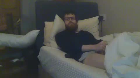 Snapshot of cs014g8493 chatting on 12/24/24, 12:22 chris online show from 12/24/24, 12:22