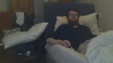 Snapshot of cs014g8493 chatting on 01/16/25, 01:06 chris online show from 01/16/25, 01:06