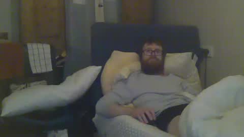 Snapshot of cs014g8493 chatting on 01/22/25, 01:42 chris online show from 01/22/25, 01:42