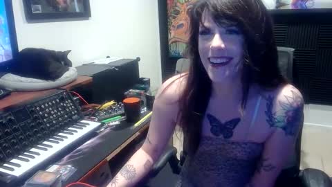 Snapshot of cu2sly chatting on 02/09/25, 05:19 online show from 02/09/25, 05:19