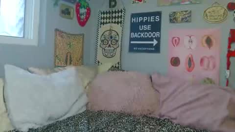 Snapshot of cu2sly chatting on 11/22/25, 07:24 online show from 11/22/25, 07:24