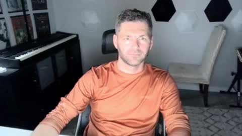 cuck_yuu online show from 09/17/25, 09:16