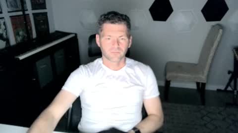 cuck_yuu online show from 09/18/25, 10:01