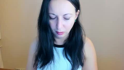 HELEN online show from 10/18/25, 01:45