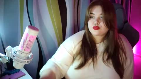 Snapshot of cuddleemily chatting on 03/16/26, 08:24 CuddleEmily online show from 03/16/26, 08:24