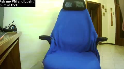 Snapshot of culonudo23 chatting on 02/04/25, 10:45 Leo online show from 02/04/25, 10:45