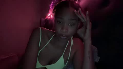 cum2charmxx online show from 10/08/25, 10:57