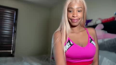 cum2charmxx online show from 04/01/26, 02:47